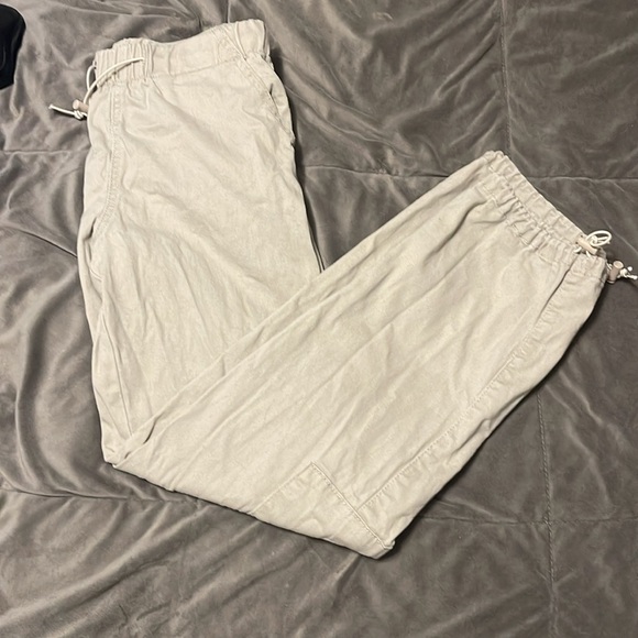 VIP JEANS Tan cargo pants with drawstring waist and ankles - Picture 1 of 7
